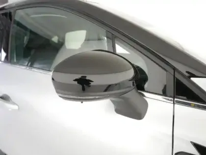 Photo 12 Renault Captur  1.3 TCe mild hybrid 140ch Techno