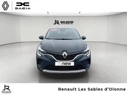 Photo 8 Renault Captur  1.6 E-Tech hybride 145ch Equilibre