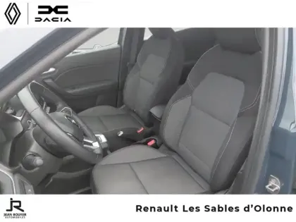 Photo 10 Renault Captur  1.6 E-Tech hybride 145ch Equilibre
