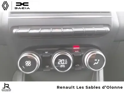 Photo 13 Renault Captur  1.6 E-Tech hybride 145ch Equilibre