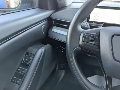Photo 14 Ford Mustang  Mach-E 269ch Standard Range 72,6kWh Mach-E Propulsion