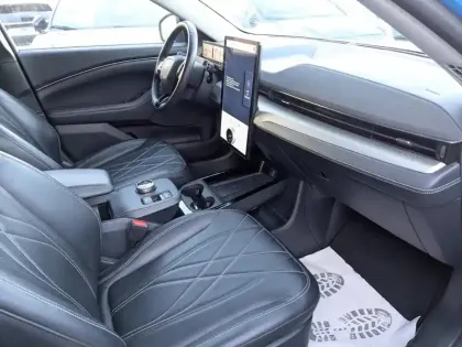 Photo 9 Ford Mustang  Mach-E 269ch Standard Range 72,6kWh Mach-E Propulsion