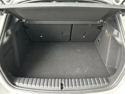 Photo 14 BMW Serie 1 Série 1 118iA 140ch Luxury DKG7 112g