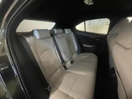 Photo 10 Lexus UX  250h 4WD Le Plus  MY22