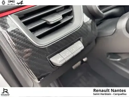 Photo 13 Renault Arkana  1.6 E-Tech hybride 145ch RS Line Fast Track
