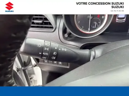 Photo 13 Suzuki Swift  1.2 Dualjet Hybrid 83ch Privilège