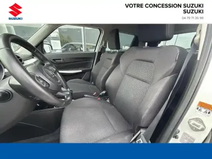 Photo 10 Suzuki Swift  1.2 Dualjet Hybrid 83ch Privilège