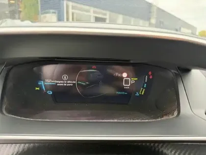 Photo 9 Peugeot 2008  Electrique 136 ch