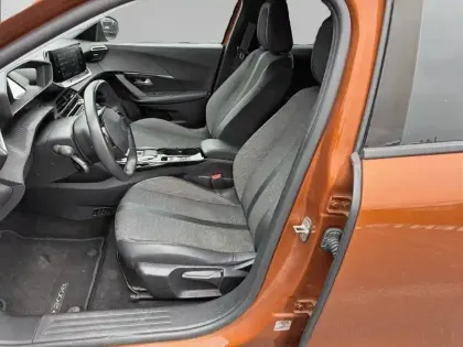 Photo 10 Peugeot 2008  Electrique 136 ch