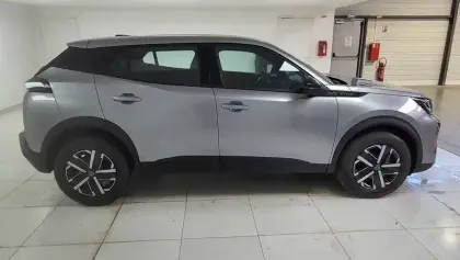 Photo 10 Peugeot 2008  Hybrid 145 ch e-DCS6