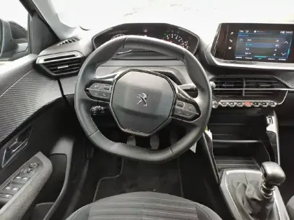 Photo 8 Peugeot 208  PureTech 100 S&S BVM6