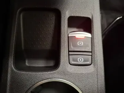 Photo 50 Renault Captur  mild hybrid 160 EDC