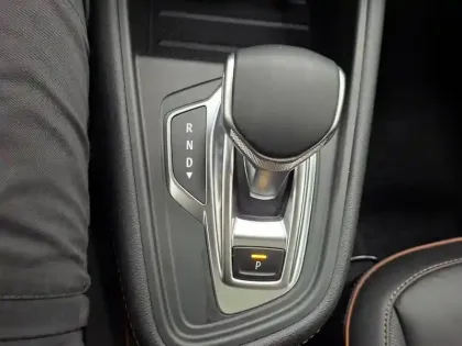 Photo 51 Renault Captur  mild hybrid 160 EDC