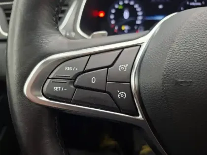 Photo 42 Renault Captur  mild hybrid 160 EDC