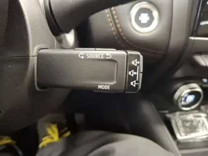 Photo 48 Renault Captur  mild hybrid 160 EDC