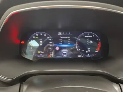 Photo 46 Renault Captur  mild hybrid 160 EDC