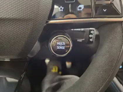 Photo 57 Renault Rafale  E-Tech full hybrid 200 ch