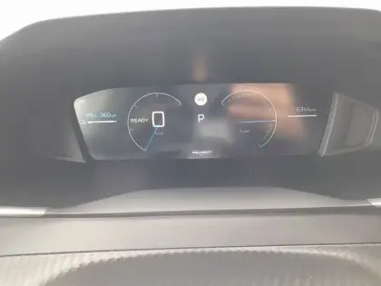 Photo 15 Peugeot 2008  Electrique 54 kWh 156 ch
