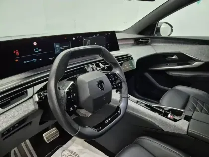 Photo 11 Peugeot 3008  Plug-in Hybrid 195 e-DCS7
