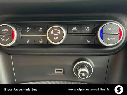 Photo 17 Alfa Romeo Stelvio  2.2 160 ch AT8