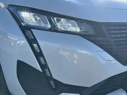Photo 15 Peugeot 308  PureTech 130ch S&S EAT8