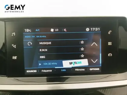 Photo 12 Peugeot 2008  PureTech 100 S&S BVM6