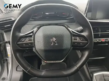 Photo 16 Peugeot 2008  PureTech 100 S&S BVM6