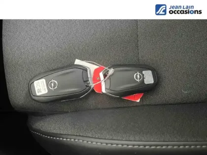 Photo 18 Opel Astra  1.2 Turbo Hybride 136 ch e-DCT6
