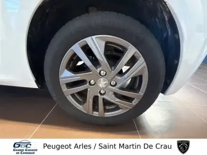 Photo 10 Peugeot 208  PureTech 75 S&S BVM5