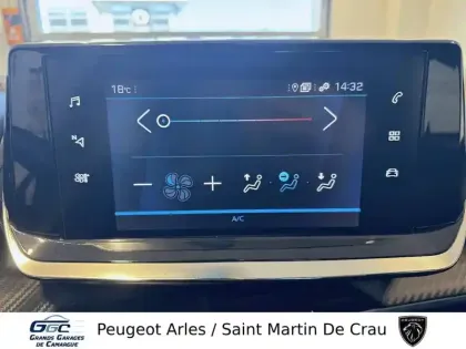 Photo 17 Peugeot 208  PureTech 75 S&S BVM5