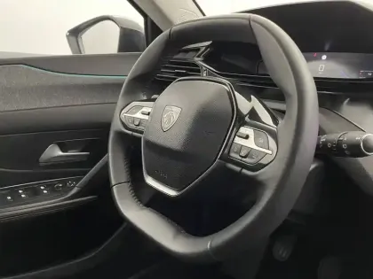 Photo 28 Peugeot 308  PureTech 130ch S&S BVM6
