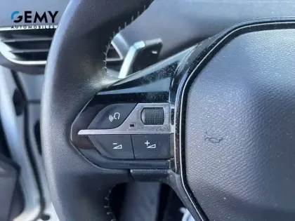 Photo 14 Peugeot 3008  Hybrid 136 e-DCS6