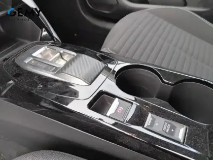 Photo 15 Peugeot 208  Electrique 50 kWh 136ch