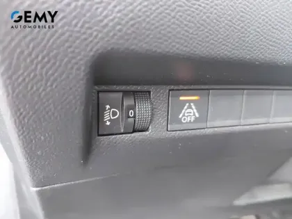 Photo 14 Peugeot 208  Electrique 50 kWh 136ch