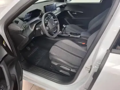 Photo 10 Peugeot 2008  100 S&S BVM6