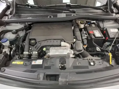 Photo 25 Peugeot 2008  100 S&S BVM6