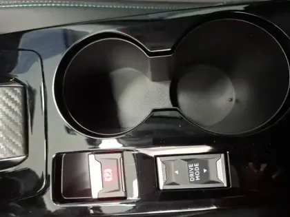 Photo 18 Peugeot 2008  Electrique 136 ch