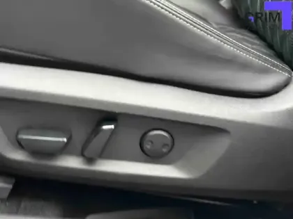 Photo 31 Nissan X-trail  e-POWER 213 ch e-4ORCE 5 Places