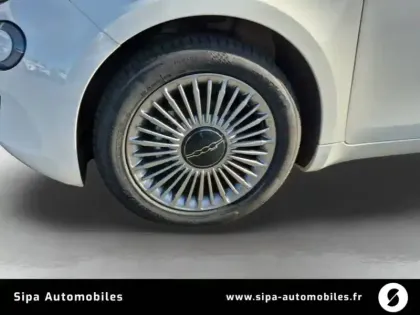 Photo 8 Fiat 500  e 95 ch
