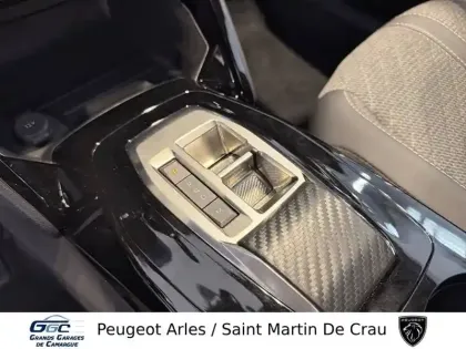 Photo 19 Peugeot 2008  Hybrid 145 ch e-DCS6