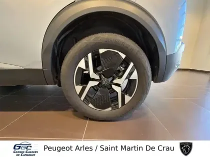 Photo 10 Peugeot 2008  Hybrid 145 ch e-DCS6