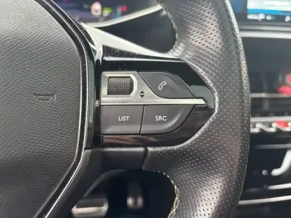 Photo 14 Peugeot 208  Electrique 50 kWh 136ch