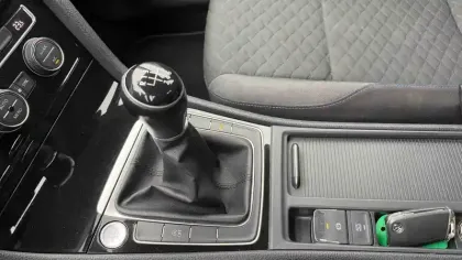 Photo 25 Volkswagen Golf  1.0 TSI 115 BVM6