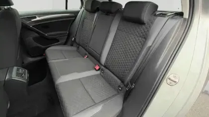 Photo 20 Volkswagen Golf  1.0 TSI 115 BVM6