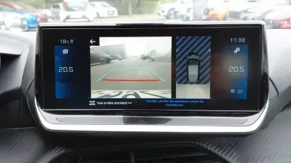Photo 21 Peugeot 208  PureTech 100 S&S BVM6