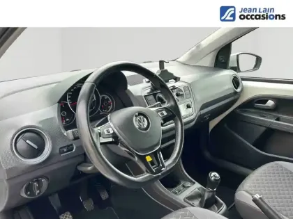 Photo 17 Volkswagen Up  1.0 60 BlueMotion Technology BVM5