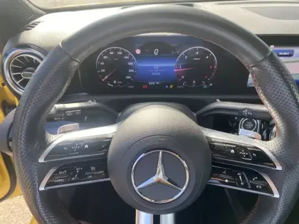 Photo 15 Mercedes Classe A  200 d