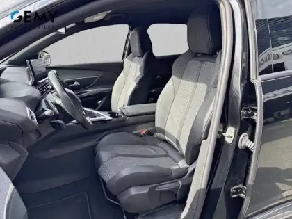 Photo 8 Peugeot 3008  Hybrid 180 e-EAT8
