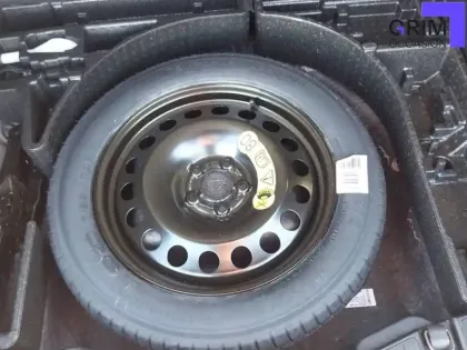 Photo 26 Ford Kuga  2.5 Duratec 190 ch FlexiFuel FHEV E85 Powershift