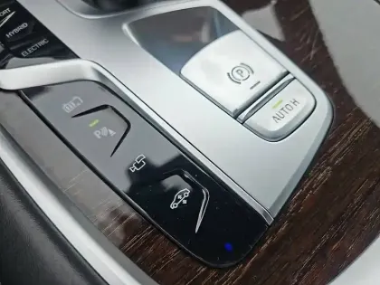 Photo 33 BMW Serie 7 745e 394 ch BVA8